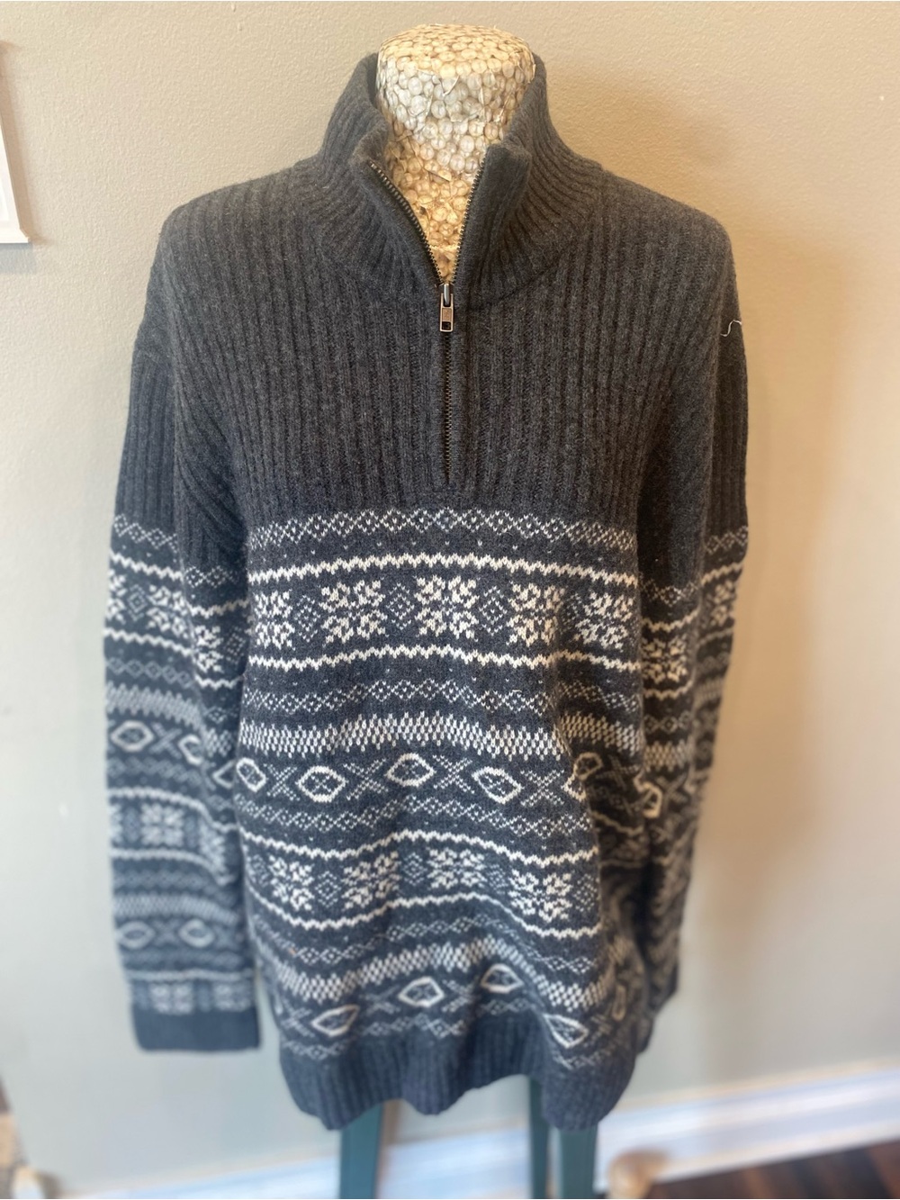 Vintage 90s Lambs Wool Men's Charcoal Gray Half-Zip Fair Isle Sweater